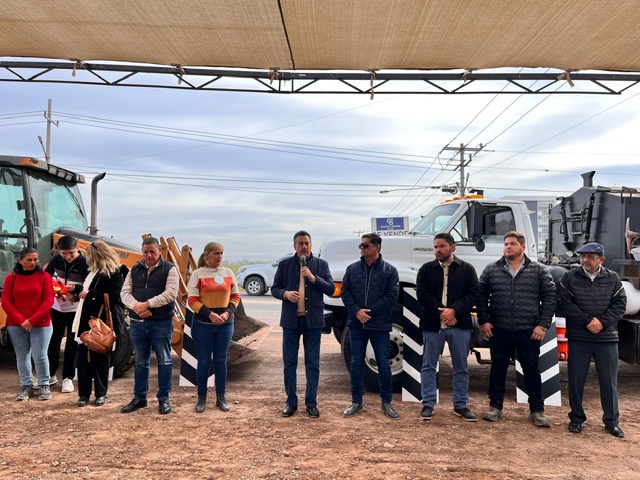 Pone en marcha gobierno de Cajeme obra de señalización y pintura vial en calle California y Canal Bajo