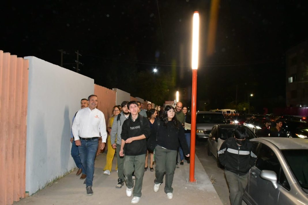 Inaugura Toño Astiazarán corredor Camina Segura en Las Quintas