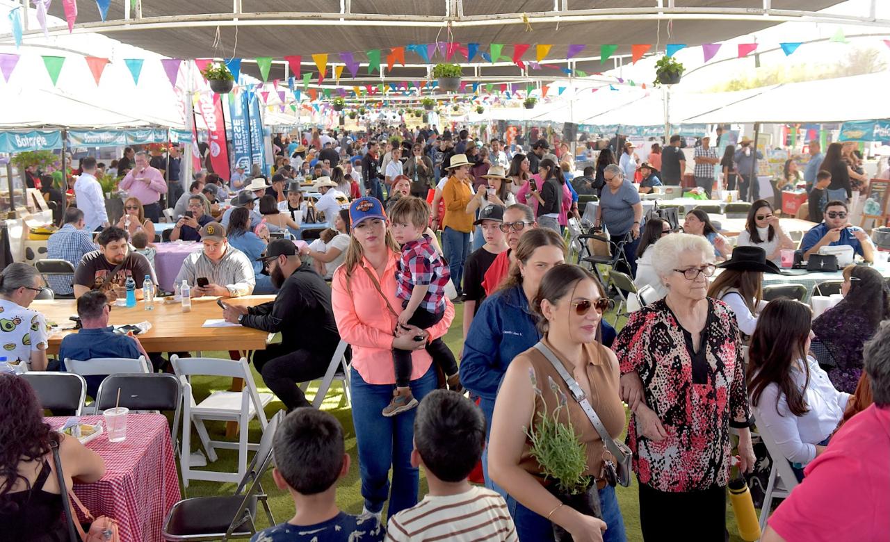 Celebra Toño Astiazarán récord exitoso de la 8va Muestra Gastronómica de San Pedro con más de 20 mil asistentes