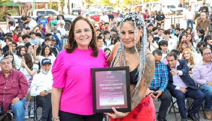 Las Noticias al Momento - Guaymas hoy - Presenta Mariana "La Barby" Juárez la conferencia "Cree en ti"