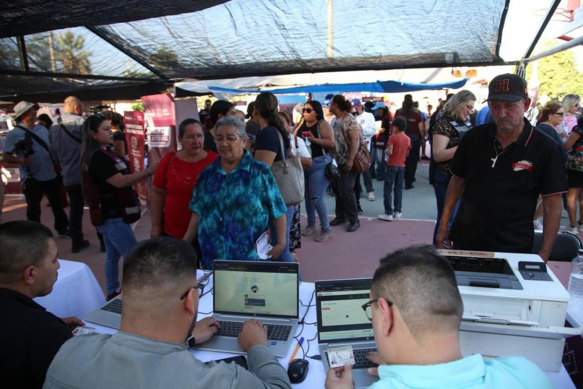 Durazo lleva feria de servicios gratuitos “Sonora Atiende”  a la Mártires de Cananea