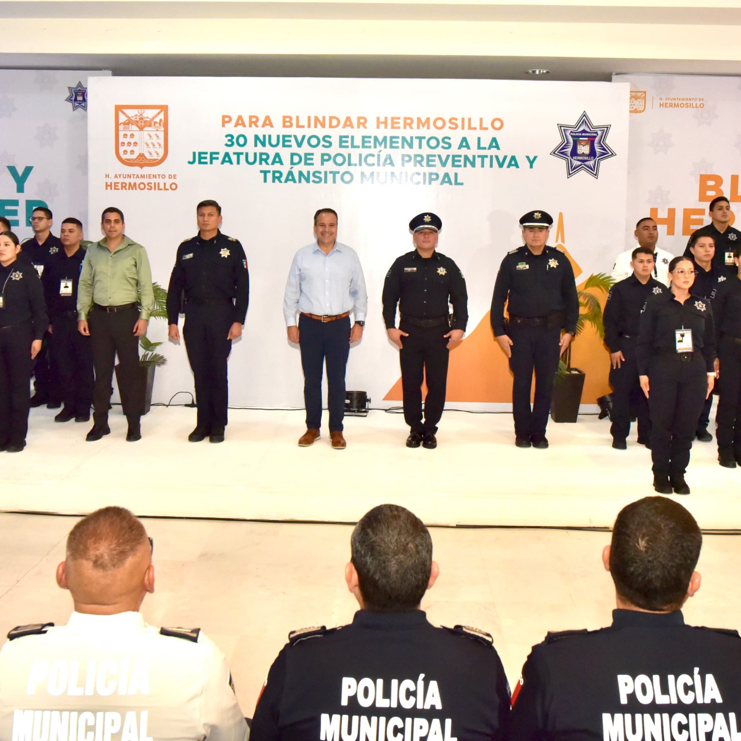 Refuerza Toño Astiazarán acciones en seguridad con nuevos agentes a la Policía Preventiva y Tránsito Municipal
