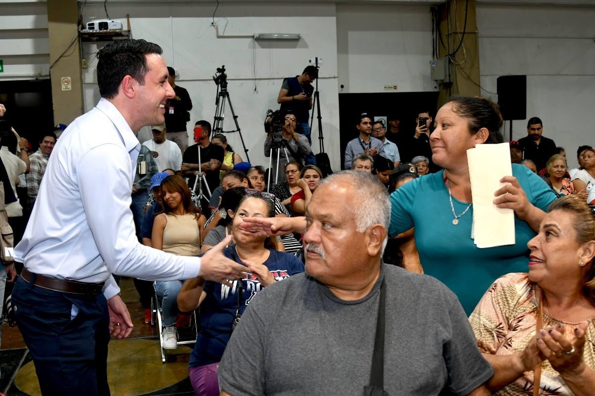 Gobierno de Sonora entrega apoyos económicos a más de mil 200 familias de Hermosillo y San Miguel de Horcasitas