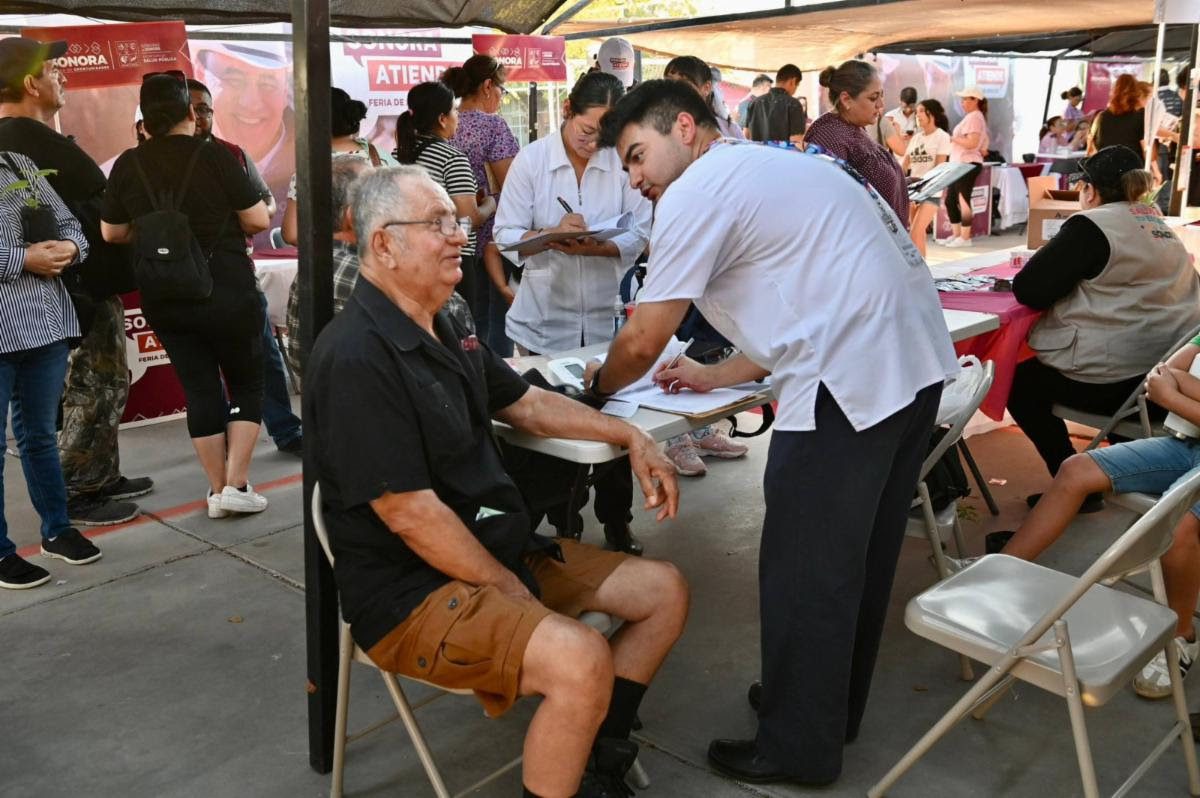 Gobernador Durazo beneficia a familias de la colonia Cuauhtémoc con jornada de “Sonora Atiende”
