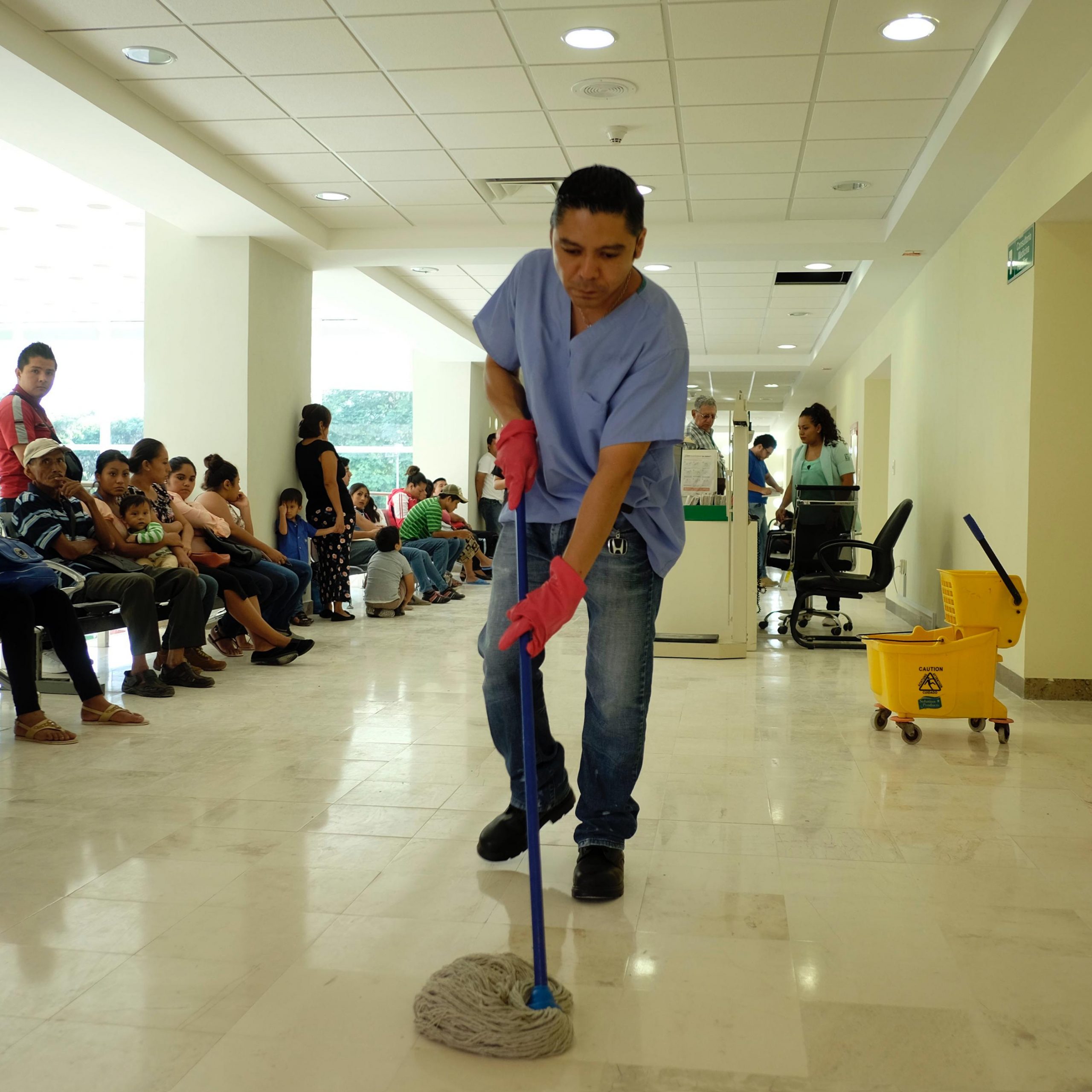 Reconoce IMSS labor de técnicos                                y auxiliares de mantenimiento