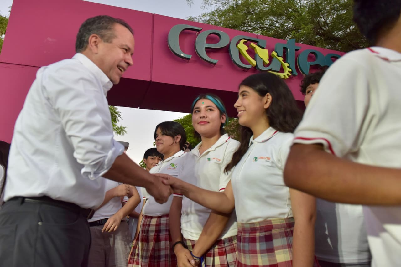 Inaugura Toño Astiazarán el trayecto Camina Segura 91 en beneficio de estudiantes del Cecytes La Manga