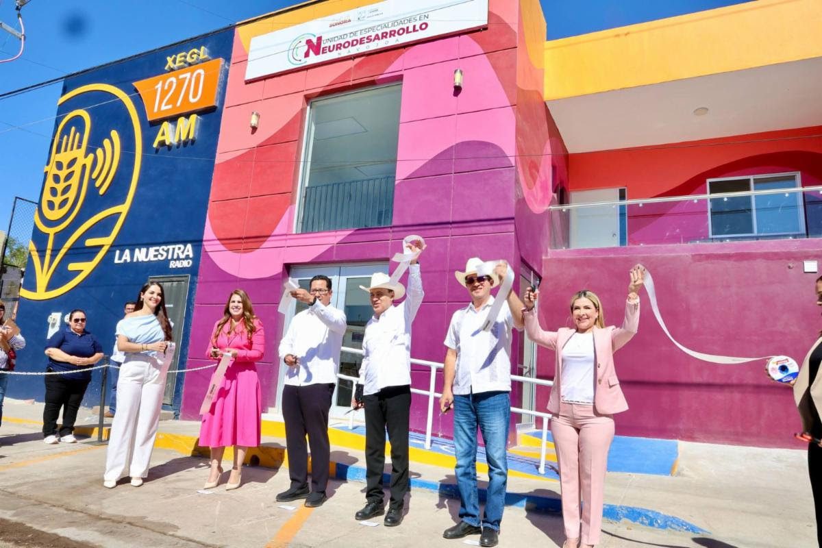 Entrega Gobernador apoyo para el campo, becas y la Unidad de Neurodesarrollo en sur del Estado