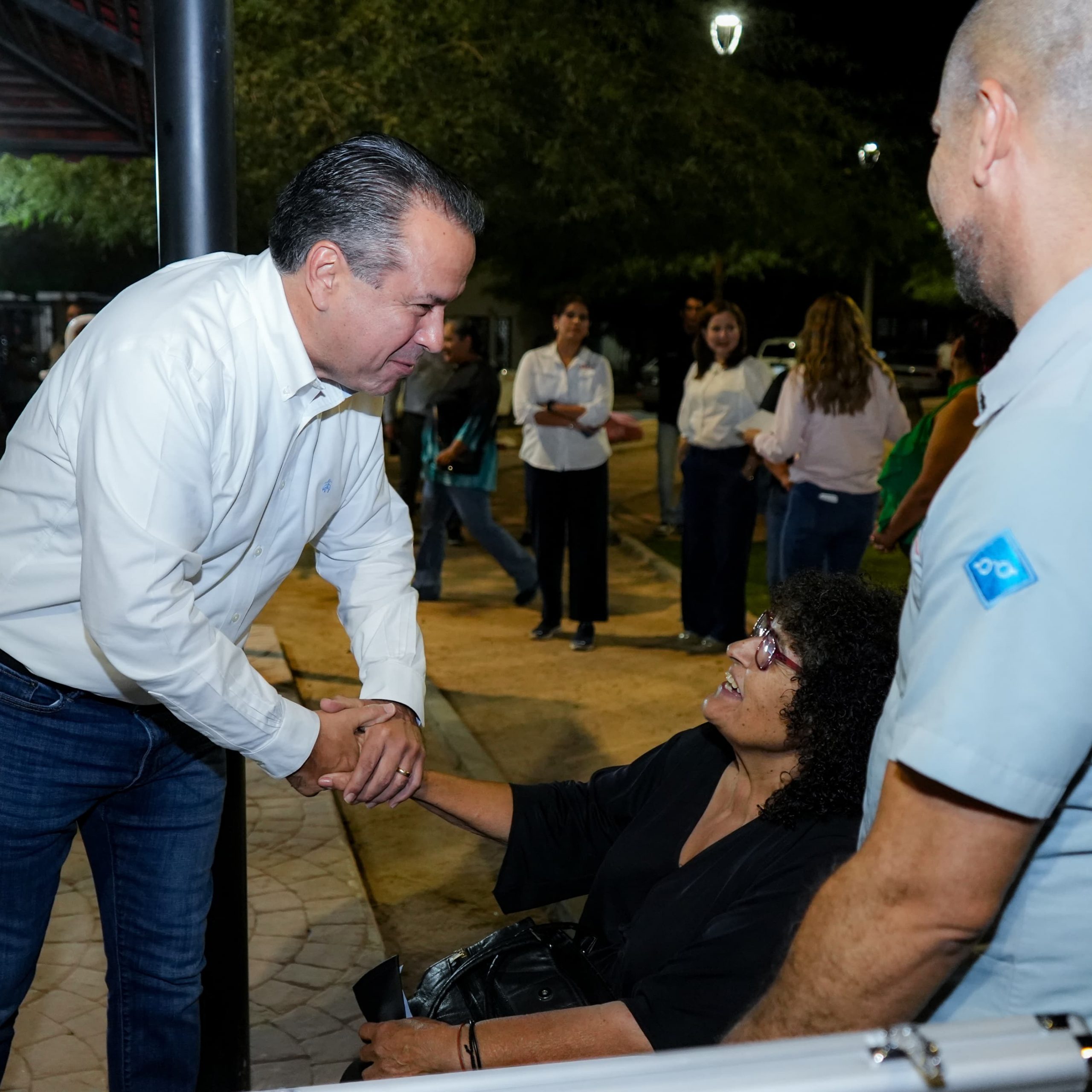 Beneficia Toño Astiazarán con Presupuesto CRECES renovación del parque Las Cachoras