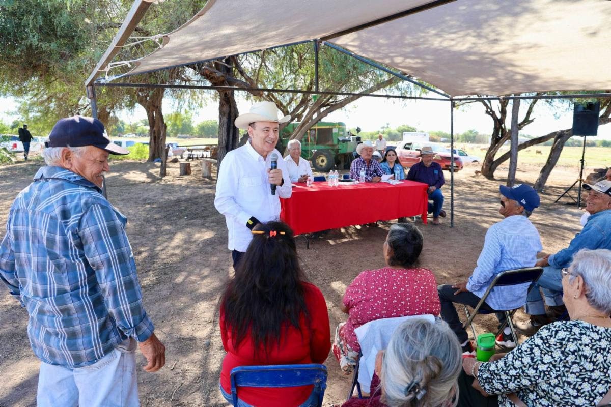 Atiende Gobernador necesidad de agua en San Ignacio Río Muerto; perforarán 2 pozos