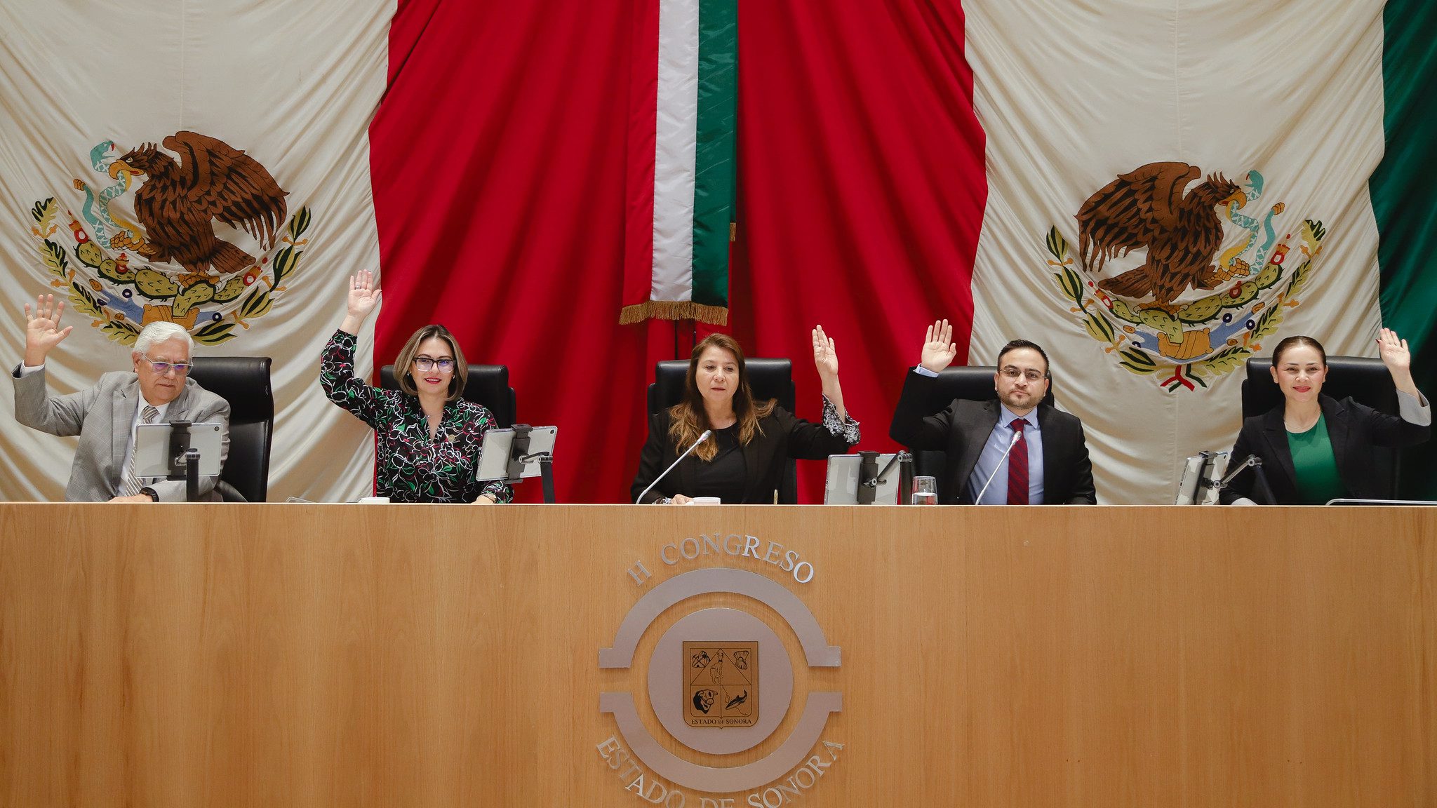 Instala Congreso de Sonora Mesa Directiva de la Diputación Permanente