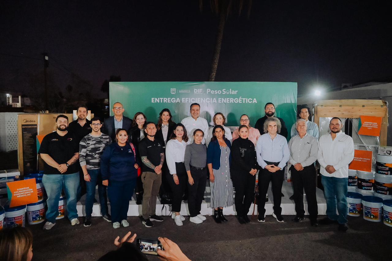 Entregan Toño Astiazarán y Patty Ruibal apoyos de Peso Solar a 15 instituciones asistenciales