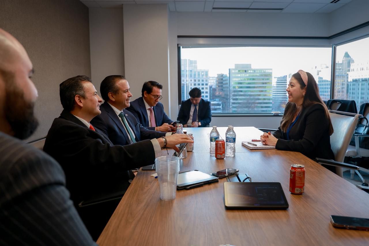 Impulsa Toño Astiazarán agenda binacional con Embajador de México en Washington