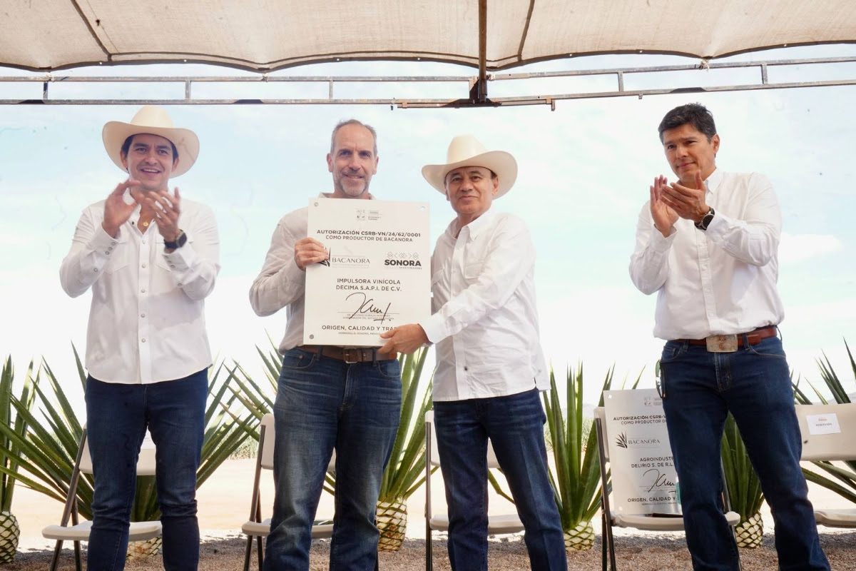 Posiciona Gobernador Durazo al bacanora como bebida premium internacional con certificación