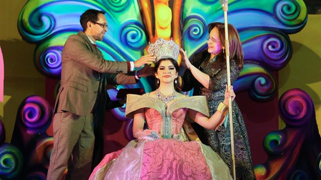 Coronan a Angelina Rodríguez como reina de los Juegos Florales 2026 Darío Galaviz Quezada