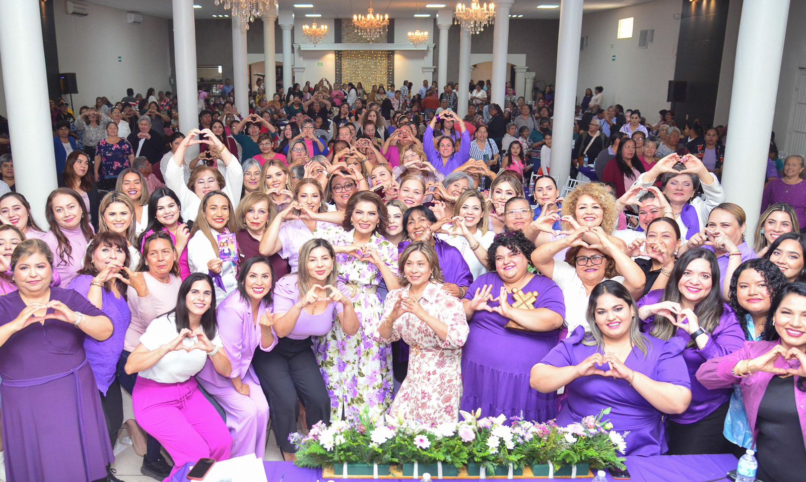 Mujeres son el motor de la transformación: Lorenia Valles