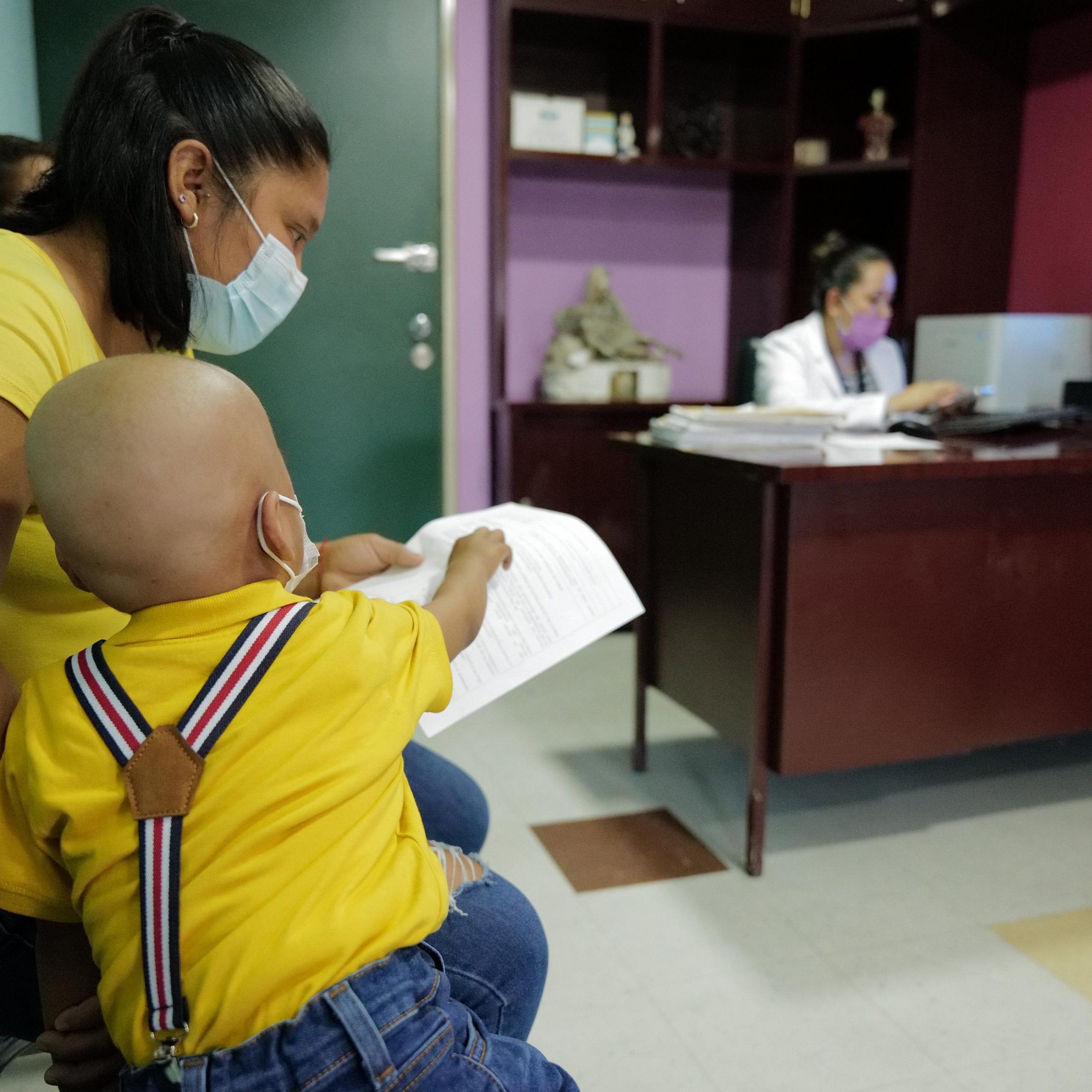 Refuerza IMSS atención a pacientes pediátricos con cáncer con implementación de catéter PIC