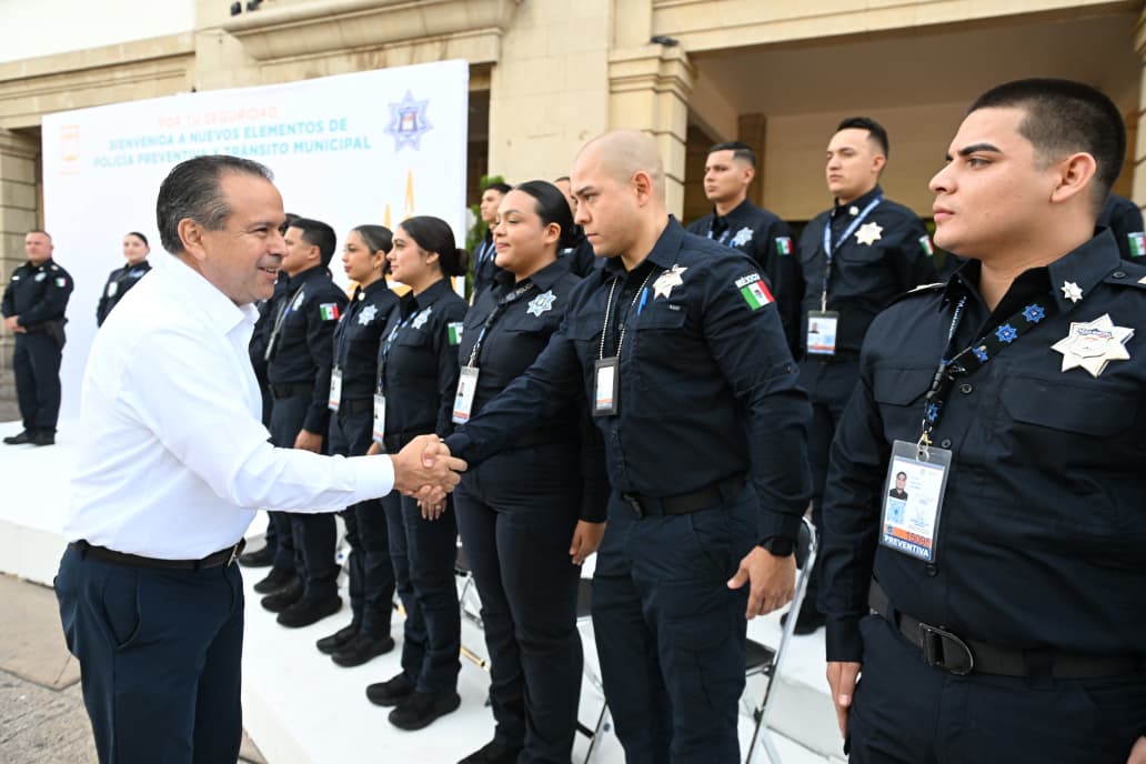 Fortalece Toño Astiazarán seguridad y vigilancia con más policías municipales