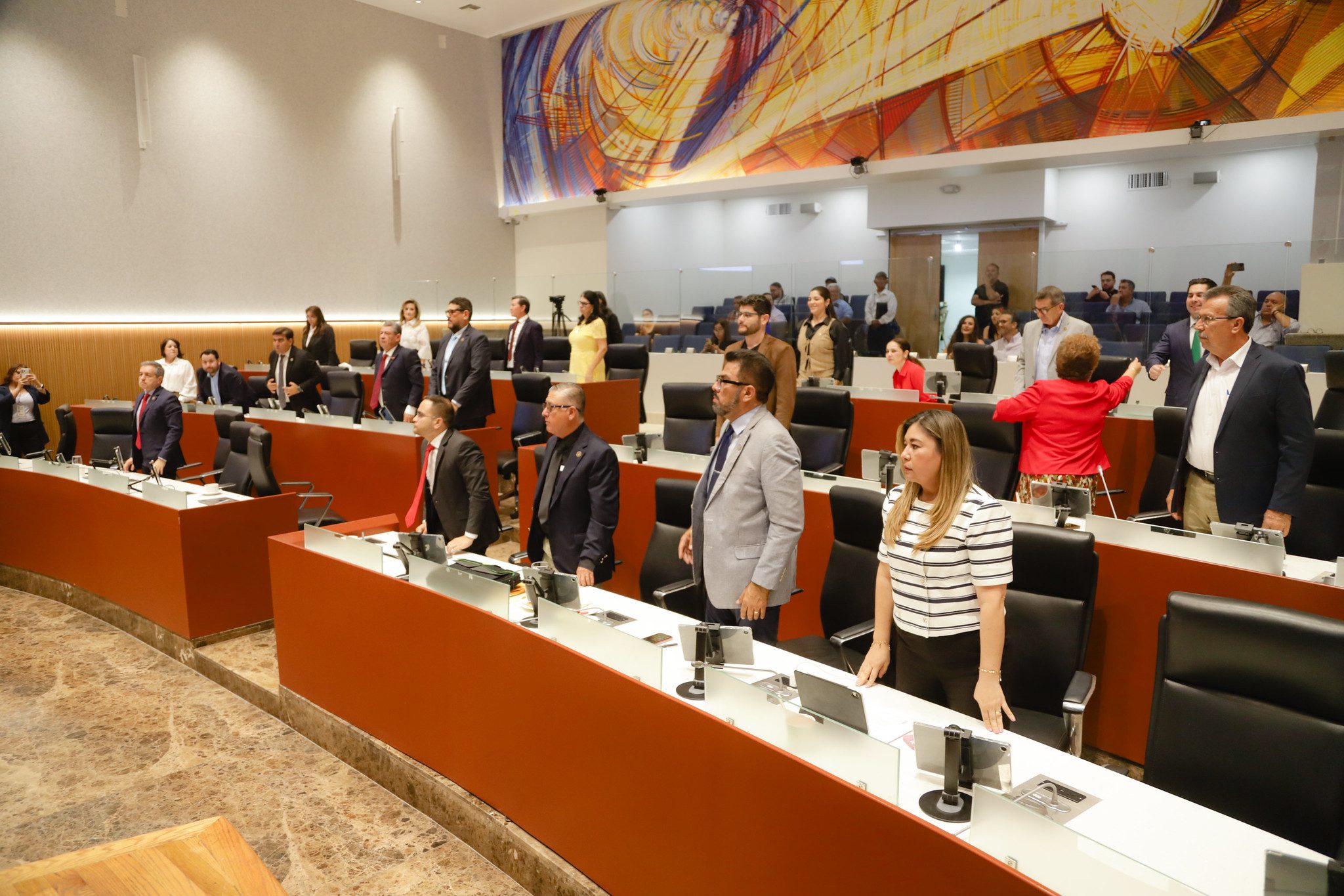 Aprueba Congreso decretos en salud, bienes asegurados y obligaciones alimentarias