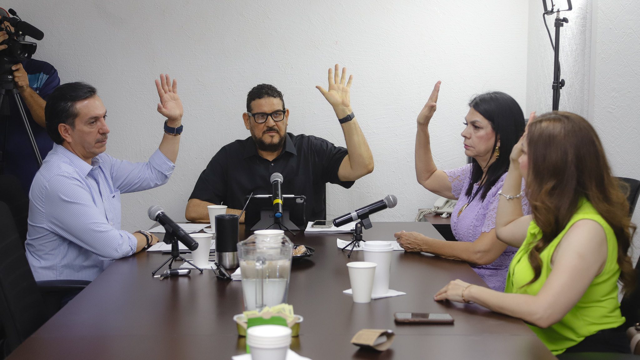 Rechaza Congreso juicio político contra varios servidores públicos