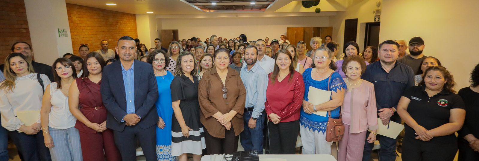  Realiza Congreso foro sobre Ley de Tarifa Social en Caborca