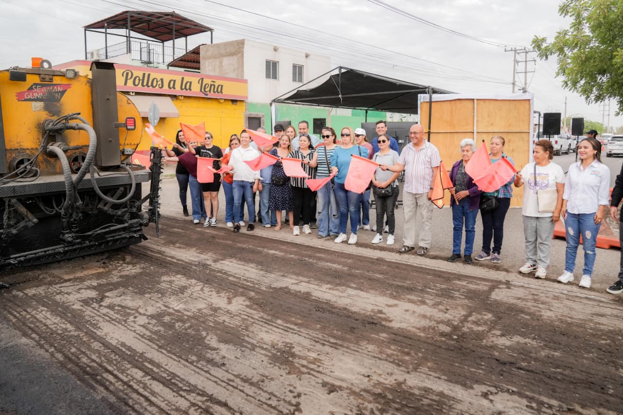 Inicia Toño Astiazarán recarpeteo en Pueblitos; beneficiará a 19 colonias