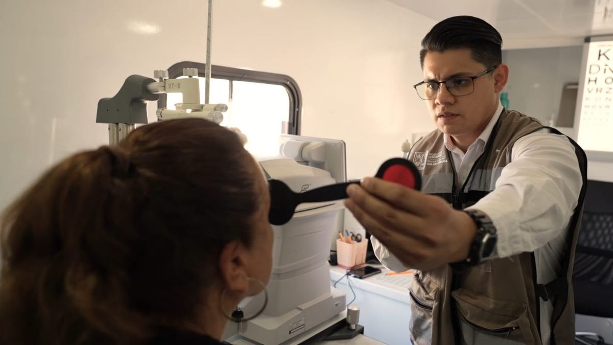 Brindan Clínicas Móviles atención gratuita en optometría y nutrición en el Estado