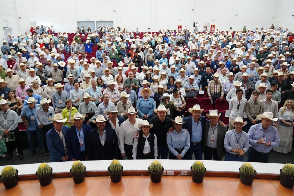 Acompaña Gobierno de Sonora al sector ganadero en la 86 Asamblea de la UGRS