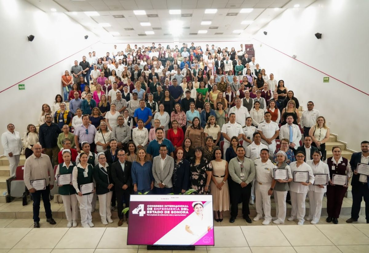 Reconocen labor de personal de enfermería durante Congreso Internacional en UVM