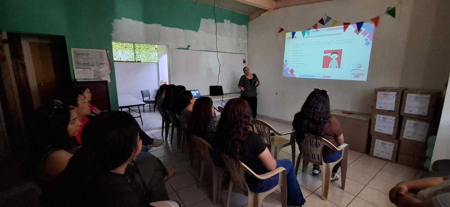 Imparten en Cananea taller de Escuela para Padres para prevenir maltrato Infantil