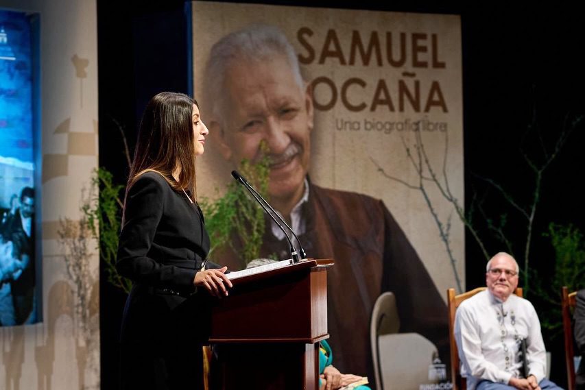 Reúne legado de Samuel Ocaña a generaciones de sonorenses en presentación de libro